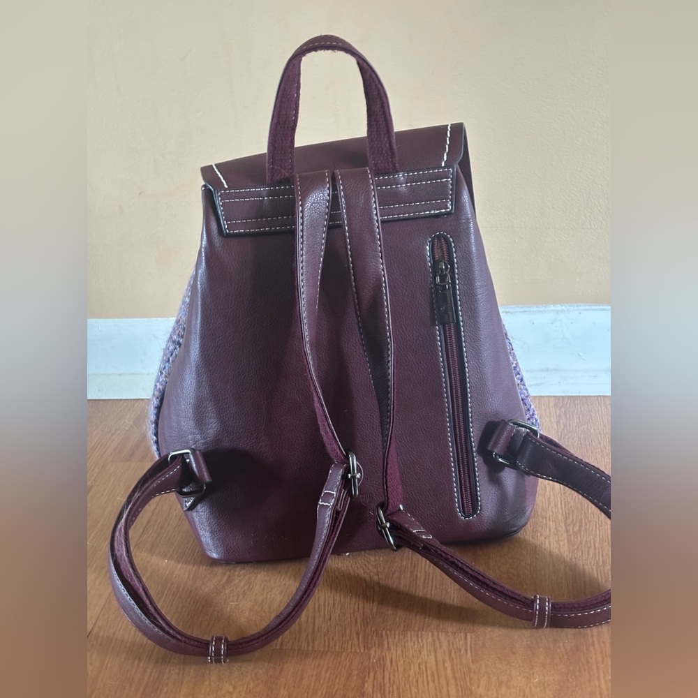 Islander Jura Backpack in burgundy leather and burgundy multi Harris Tweed - Picture 2 of 16
